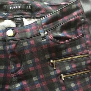 Torrid plaid zip plus sz 14